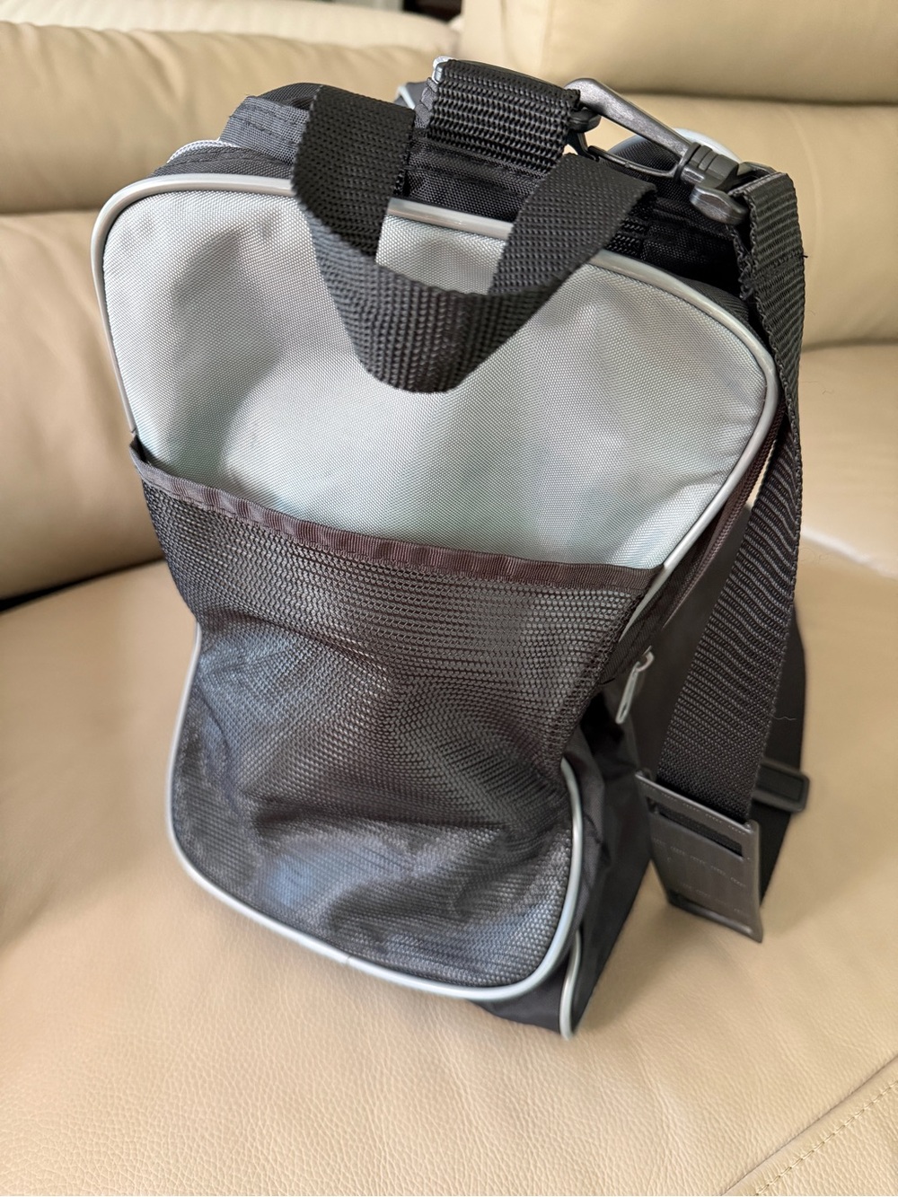 Vtg ROLLERBLADE Original black skate bag zippered w removable adjustable strap - Picture 4 of 16